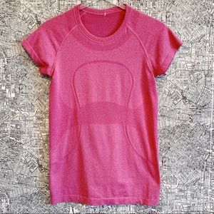 LuLulemon Swiftly Tech Short Sleeve!!!